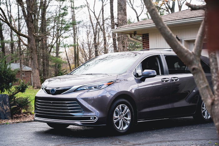 Lunera MPV Class — spacious family vehicle